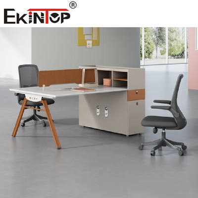 Personel 2-8 Kişilik Çelik Çerçeve İçin Beyaz Masa Üstü Ofis İş İstasyonu