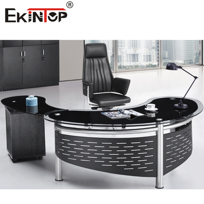 CEO için Modern Yönetici Cam Masa 4 Ayaklı L Şekilli Ofis Bilgisayar Masası
