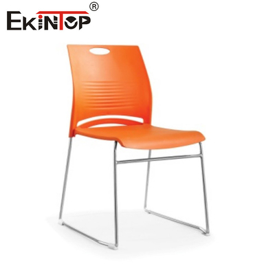 Çalışma için yazma yastığı olan modern stil katlanabilir eğitim sandalyesi
