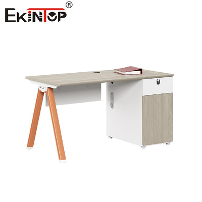 Ahşap Çoklu Koltuklu Modern Tarzlı Kişiselleştirilebilir Çalışan Ofis Çalışma İstasyonu