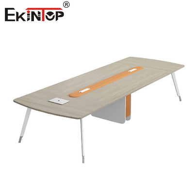 İndirimli Modern Tarzlı Metal Bacaklı Ceviz Konferans Masası