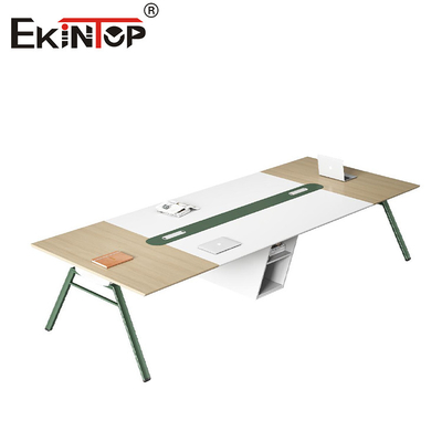 Modern Tarzı Ofis Konferans Masası Ahşap Malzeme Metal Bacaklar Özel